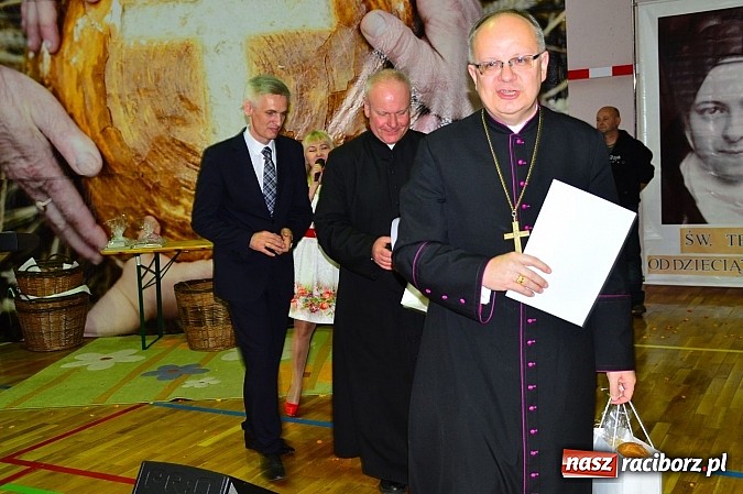 Zdjęcie w galerii na portalu naszraciborz.pl: Festiwal Pozytywnych Wartości w Bieńkowicach wiadomości z regionu