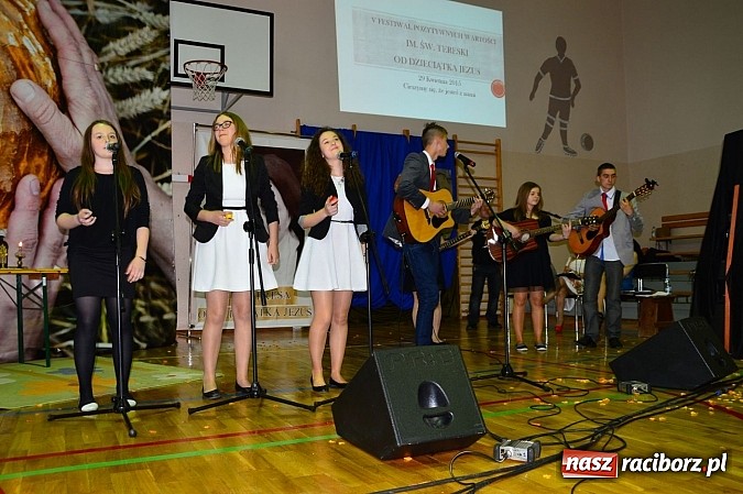 Zdjęcie w galerii na portalu naszraciborz.pl: Festiwal Pozytywnych Wartości w Bieńkowicach wiadomości z regionu