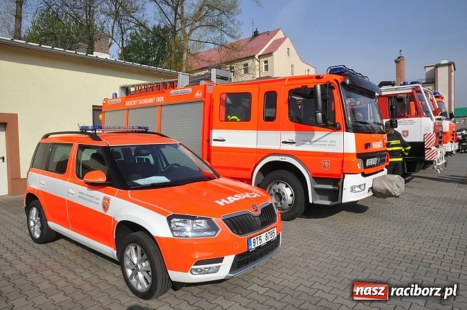 Zdjęcie w galerii na portalu naszraciborz.pl: Pożar hali produkcyjnej w Kornicach. Wielkie ćwiczenia raciborskich strażaków wiadomości z regionu