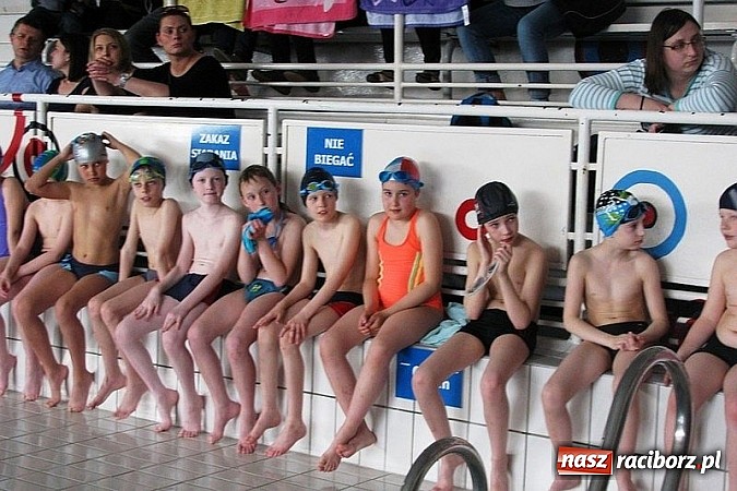 Zdjęcie w galerii na portalu naszraciborz.pl: Uczniowie klas III walczyli o puchar dyrektora SP 15 wiadomości z regionu