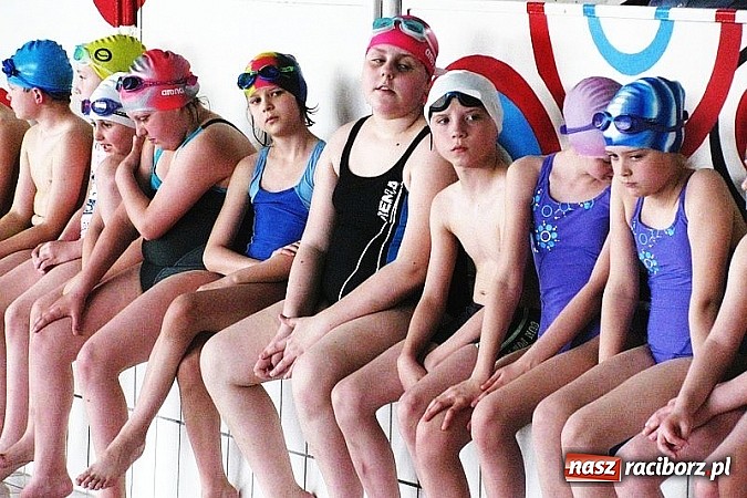 Zdjęcie w galerii na portalu naszraciborz.pl: Uczniowie klas III walczyli o puchar dyrektora SP 15 wiadomości z regionu