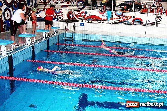 Zdjęcie w galerii na portalu naszraciborz.pl: Uczniowie klas III walczyli o puchar dyrektora SP 15 wiadomości z regionu