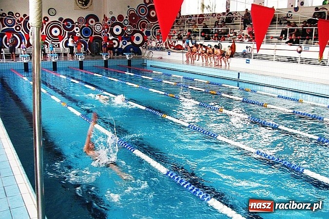 Zdjęcie w galerii na portalu naszraciborz.pl: Uczniowie klas III walczyli o puchar dyrektora SP 15 wiadomości z regionu