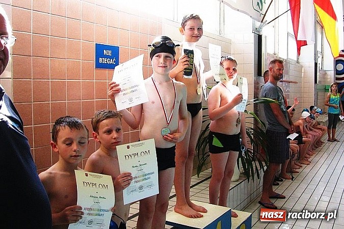 Zdjęcie w galerii na portalu naszraciborz.pl: Uczniowie klas III walczyli o puchar dyrektora SP 15 wiadomości z regionu