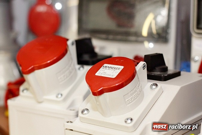 Zdjęcie w galerii na portalu naszraciborz.pl: Podłącz się do elektryczności z hurtownią Elektroart! wiadomości z regionu