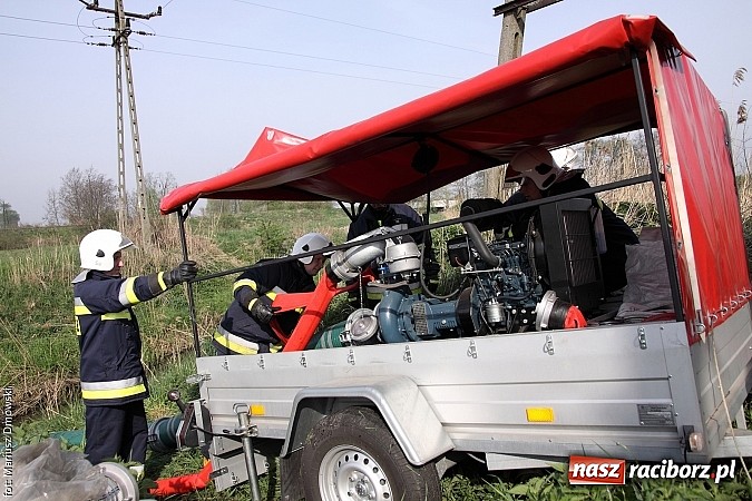 Zdjęcie w galerii na portalu naszraciborz.pl: Polsko-czeskie ćwiczenia strażackie w Kornicach - FOTOREPORTAŻ wiadomości z regionu
