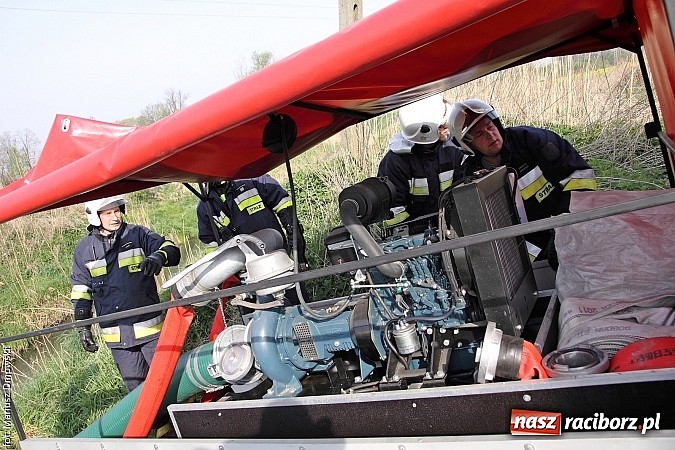Zdjęcie w galerii na portalu naszraciborz.pl: Polsko-czeskie ćwiczenia strażackie w Kornicach - FOTOREPORTAŻ wiadomości z regionu