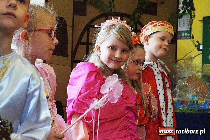 Zdjęcie w galerii na portalu naszraciborz.pl: Kolorowy zawrót głowy w Przedszkolu w Nędzy wiadomości z regionu