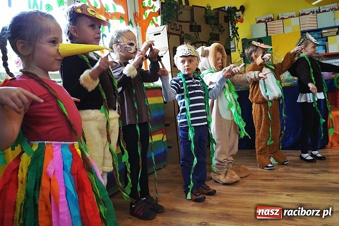 Zdjęcie w galerii na portalu naszraciborz.pl: Kolorowy zawrót głowy w Przedszkolu w Nędzy wiadomości z regionu
