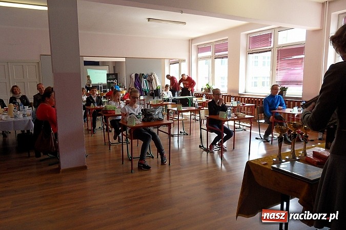 Zdjęcie w galerii na portalu naszraciborz.pl: ZPD – Zatrzymaj się, pomyśl, działaj – wojewódzki konkurs pierwszej pomocy już po raz siódmy w SP 18  wiadomości z regionu