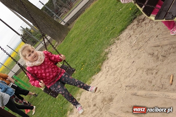 Zdjęcie w galerii na portalu naszraciborz.pl: Rodzinnie i przedmajówkowo w Wojnowicach wiadomości z regionu