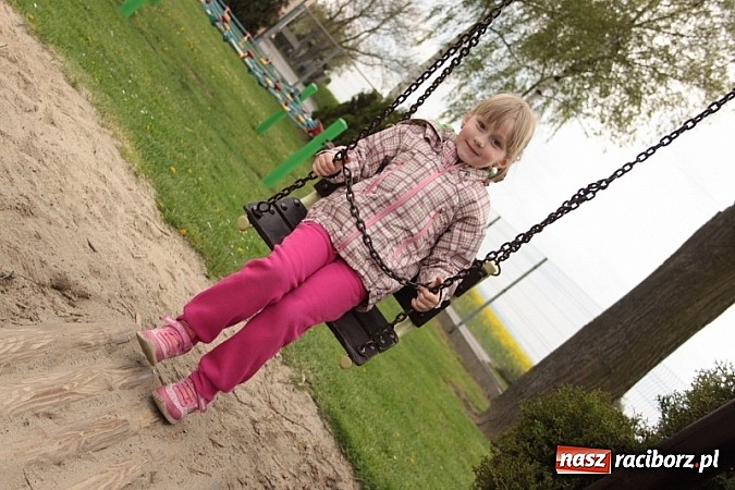 Zdjęcie w galerii na portalu naszraciborz.pl: Rodzinnie i przedmajówkowo w Wojnowicach wiadomości z regionu