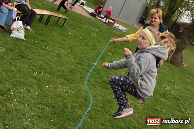 Zdjęcie w galerii na portalu naszraciborz.pl: Rodzinnie i przedmajówkowo w Wojnowicach wiadomości z regionu
