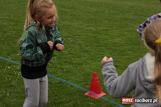 Zdjęcie w galerii na portalu naszraciborz.pl: Rodzinnie i przedmajówkowo w Wojnowicach wiadomości z regionu