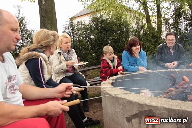 Zdjęcie w galerii na portalu naszraciborz.pl: Rodzinnie i przedmajówkowo w Wojnowicach wiadomości z regionu