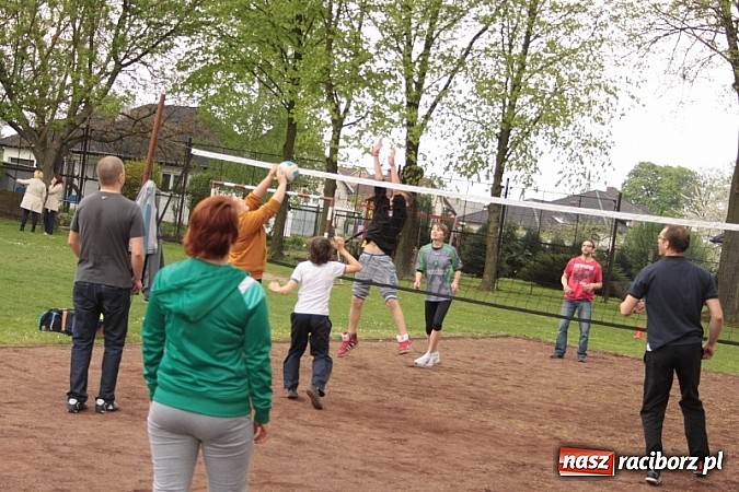 Zdjęcie w galerii na portalu naszraciborz.pl: Rodzinnie i przedmajówkowo w Wojnowicach wiadomości z regionu