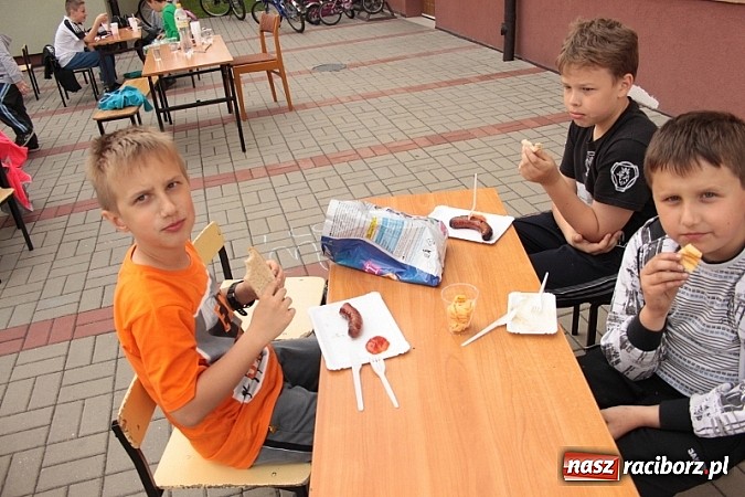 Zdjęcie w galerii na portalu naszraciborz.pl: Rodzinnie i przedmajówkowo w Wojnowicach wiadomości z regionu