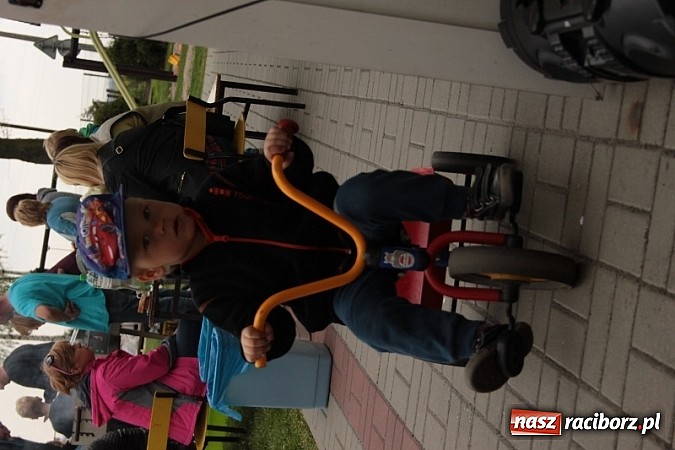 Zdjęcie w galerii na portalu naszraciborz.pl: Rodzinnie i przedmajówkowo w Wojnowicach wiadomości z regionu