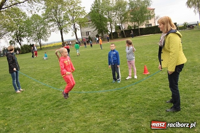 Zdjęcie w galerii na portalu naszraciborz.pl: Rodzinnie i przedmajówkowo w Wojnowicach wiadomości z regionu