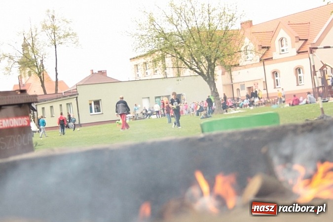 Zdjęcie w galerii na portalu naszraciborz.pl: Rodzinnie i przedmajówkowo w Wojnowicach wiadomości z regionu