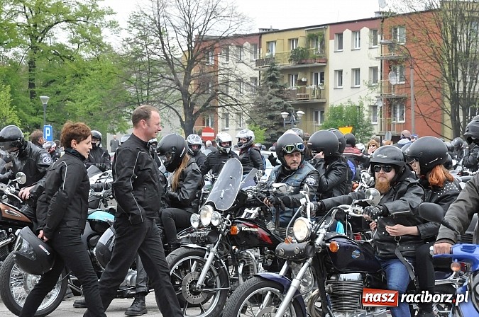 Zdjęcie w galerii na portalu naszraciborz.pl: Raciborska parada motocyklistów - FOTO i WIDEO wiadomości z regionu