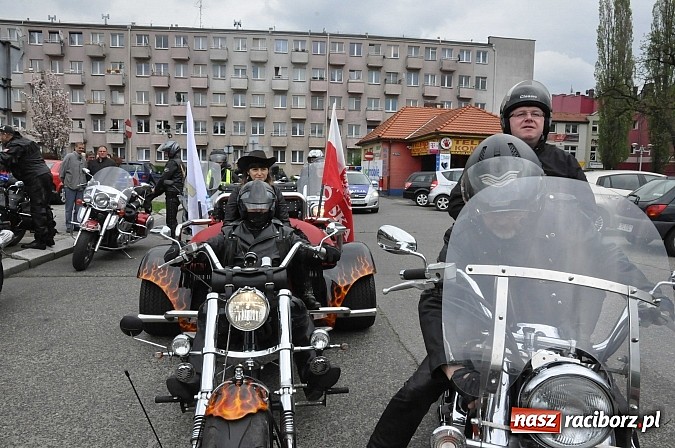 Zdjęcie w galerii na portalu naszraciborz.pl: Raciborska parada motocyklistów - FOTO i WIDEO wiadomości z regionu