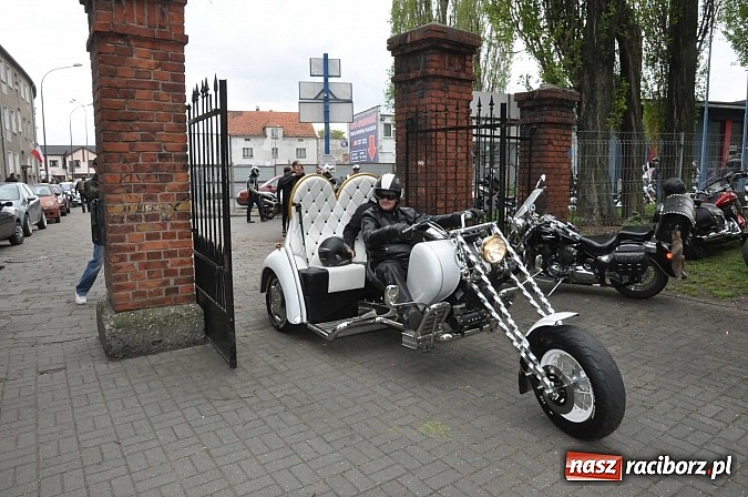 Zdjęcie w galerii na portalu naszraciborz.pl: Raciborska parada motocyklistów - FOTO i WIDEO wiadomości z regionu