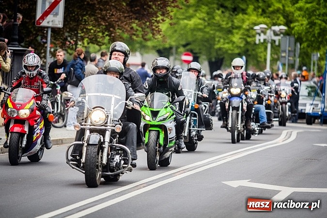 Zdjęcie w galerii na portalu naszraciborz.pl: Raciborska parada motocyklistów - FOTO i WIDEO wiadomości z regionu