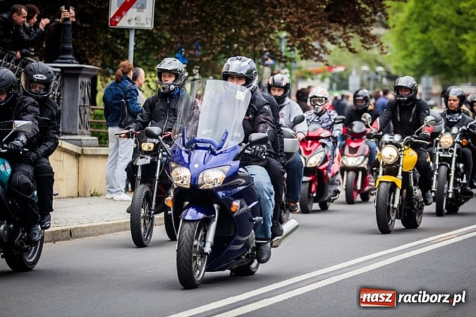 Zdjęcie w galerii na portalu naszraciborz.pl: Raciborska parada motocyklistów - FOTO i WIDEO wiadomości z regionu
