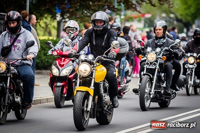 Zdjęcie w galerii na portalu naszraciborz.pl: Raciborska parada motocyklistów - FOTO i WIDEO wiadomości z regionu