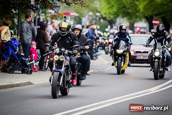 Zdjęcie w galerii na portalu naszraciborz.pl: Raciborska parada motocyklistów - FOTO i WIDEO wiadomości z regionu