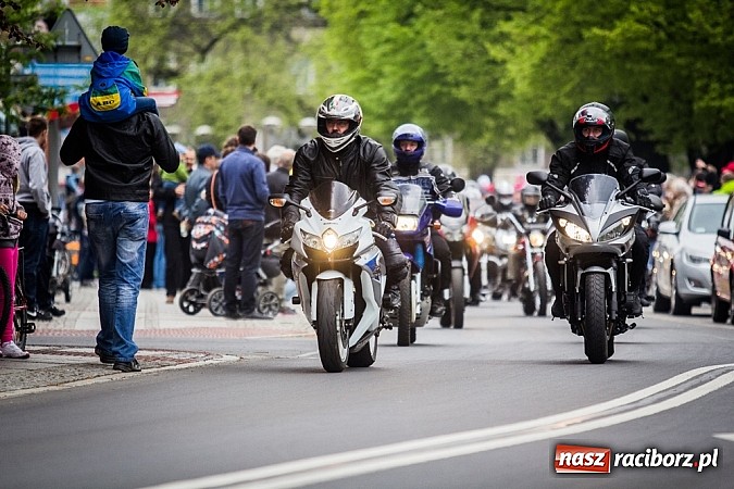 Zdjęcie w galerii na portalu naszraciborz.pl: Raciborska parada motocyklistów - FOTO i WIDEO wiadomości z regionu
