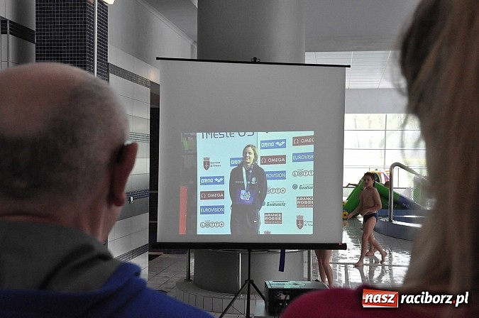 Zdjęcie w galerii na portalu naszraciborz.pl: Pływanie. Benefis Kasi Dulian wiadomości z regionu