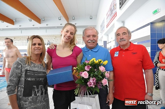 Zdjęcie w galerii na portalu naszraciborz.pl: Pływanie. Benefis Kasi Dulian wiadomości z regionu