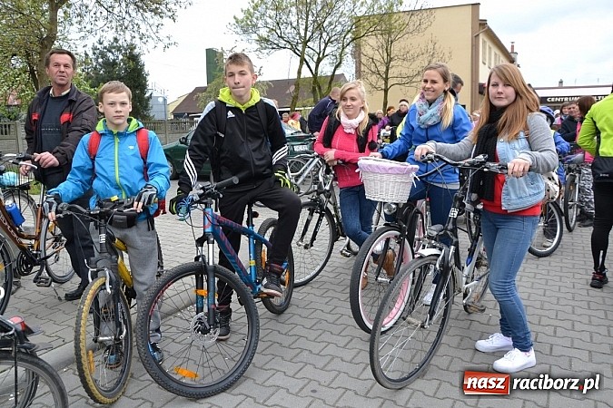 Zdjęcie w galerii na portalu naszraciborz.pl: Inauguracja sezonu rowerowego i nordic walking w gminie Krzyżanowice wiadomości z regionu