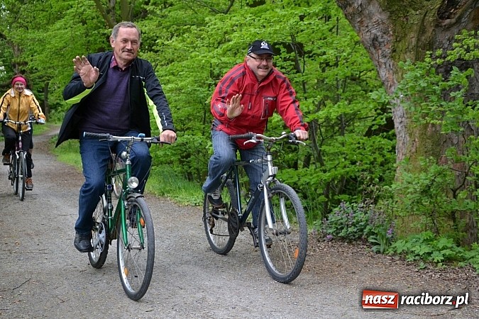 Zdjęcie w galerii na portalu naszraciborz.pl: Inauguracja sezonu rowerowego i nordic walking w gminie Krzyżanowice wiadomości z regionu