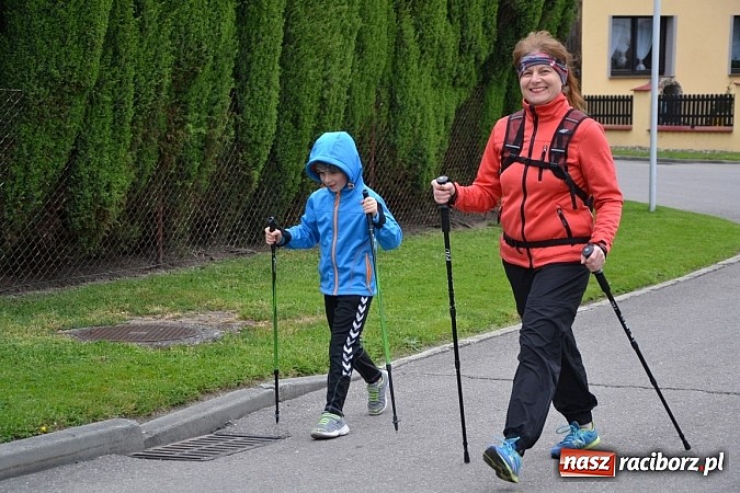 Zdjęcie w galerii na portalu naszraciborz.pl: Inauguracja sezonu rowerowego i nordic walking w gminie Krzyżanowice wiadomości z regionu