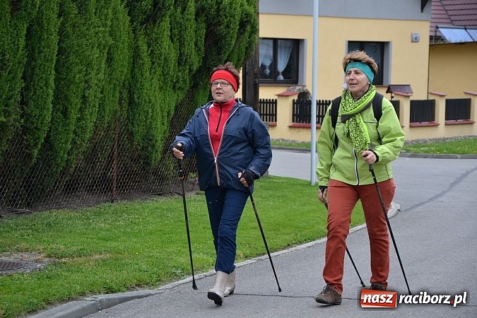 Zdjęcie w galerii na portalu naszraciborz.pl: Inauguracja sezonu rowerowego i nordic walking w gminie Krzyżanowice wiadomości z regionu