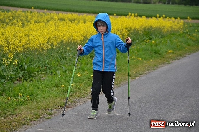 Zdjęcie w galerii na portalu naszraciborz.pl: Inauguracja sezonu rowerowego i nordic walking w gminie Krzyżanowice wiadomości z regionu