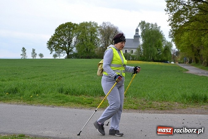 Zdjęcie w galerii na portalu naszraciborz.pl: Inauguracja sezonu rowerowego i nordic walking w gminie Krzyżanowice wiadomości z regionu