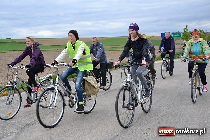 Zdjęcie w galerii na portalu naszraciborz.pl: Inauguracja sezonu rowerowego i nordic walking w gminie Krzyżanowice wiadomości z regionu