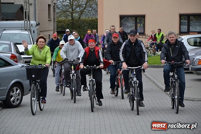 Zdjęcie w galerii na portalu naszraciborz.pl: Inauguracja sezonu rowerowego i nordic walking w gminie Krzyżanowice wiadomości z regionu