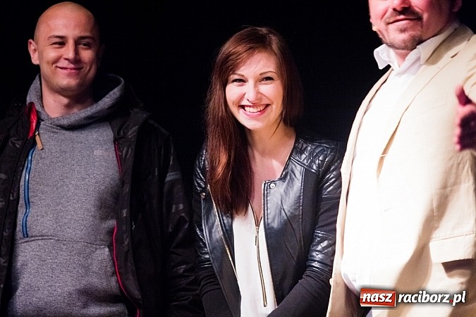 Zdjęcie w galerii na portalu naszraciborz.pl: Kabaret Młodych Panów bawił na majówce w Nędzy wiadomości z regionu