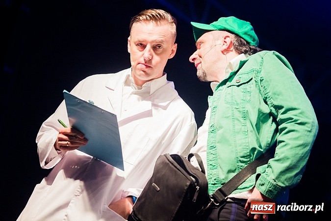 Zdjęcie w galerii na portalu naszraciborz.pl: Kabaret Młodych Panów bawił na majówce w Nędzy wiadomości z regionu