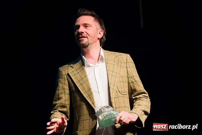 Zdjęcie w galerii na portalu naszraciborz.pl: Kabaret Młodych Panów bawił na majówce w Nędzy wiadomości z regionu