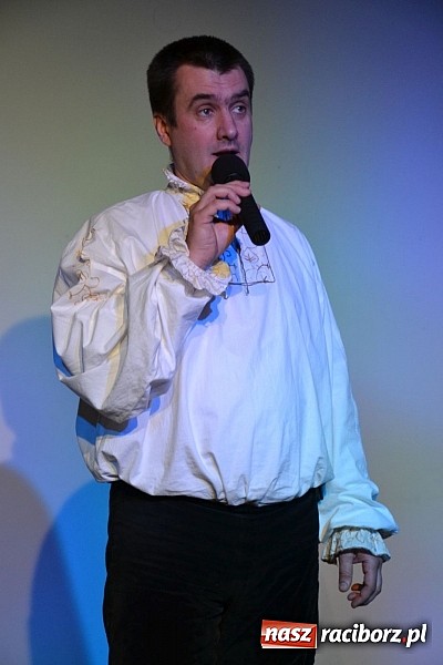 Zdjęcie w galerii na portalu naszraciborz.pl: Warsztaty tańca renesansowego i spektakl Farfurka Królowej Bony, czyli majówka na zamku  wiadomości z regionu