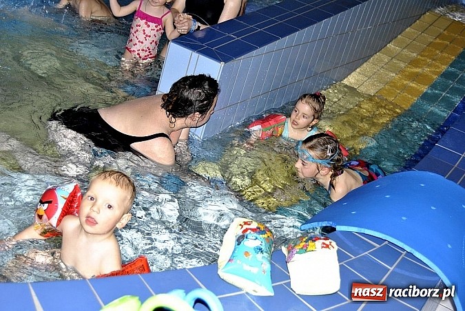 Zdjęcie w galerii na portalu naszraciborz.pl: Urodzinowe atrakcje na roczek H2Ostróg wiadomości z regionu