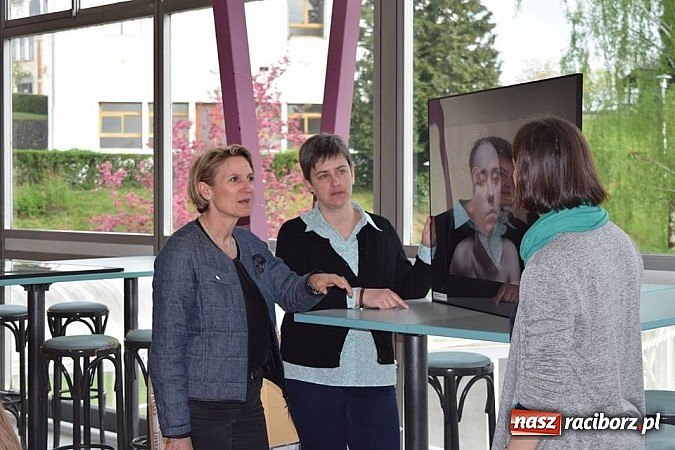 Zdjęcie w galerii na portalu naszraciborz.pl: Uczniowie ZSO nr 1 w Raciborzu gościli we Francji wiadomości z regionu