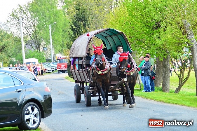 Zdjęcie w galerii na portalu naszraciborz.pl: Majówka konna w Kornicach rozpoczęta wiadomości z regionu