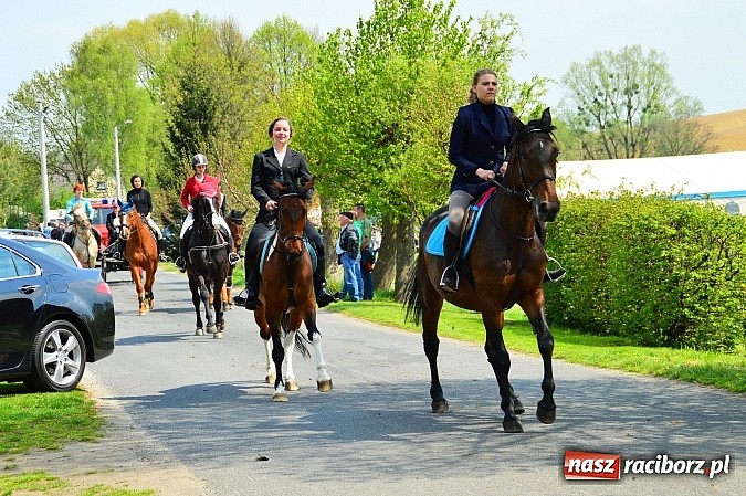 Zdjęcie w galerii na portalu naszraciborz.pl: Majówka konna w Kornicach rozpoczęta wiadomości z regionu